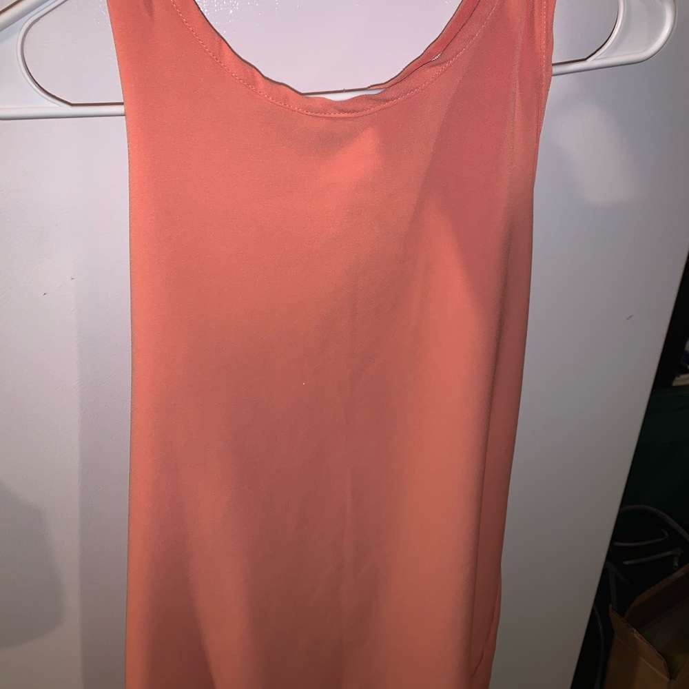 Casual salmón colored shift dress